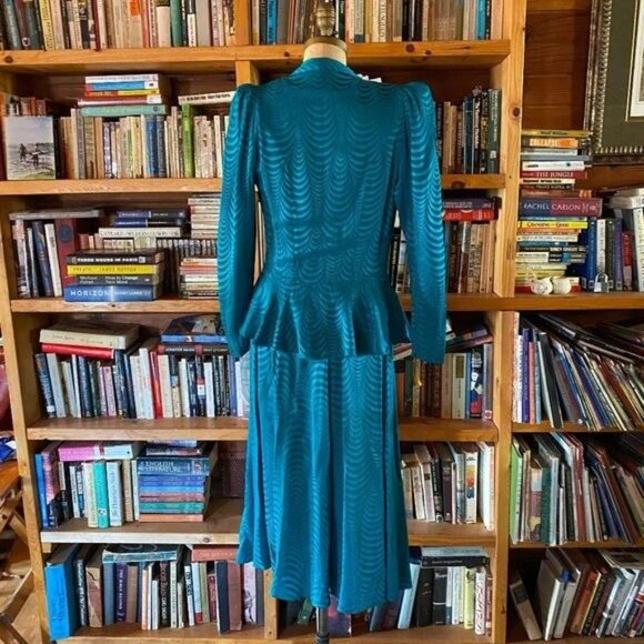 Vintage 80s Rayon Suit, Blazer Skirt Combo, Psychedelic swirl patterned 2-Piece - Picture 7 of 8